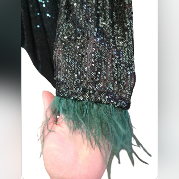 Nicole Miller Emerald Green Long Sleeve Sequin Dress. Size 14 - Picture 6 of 9